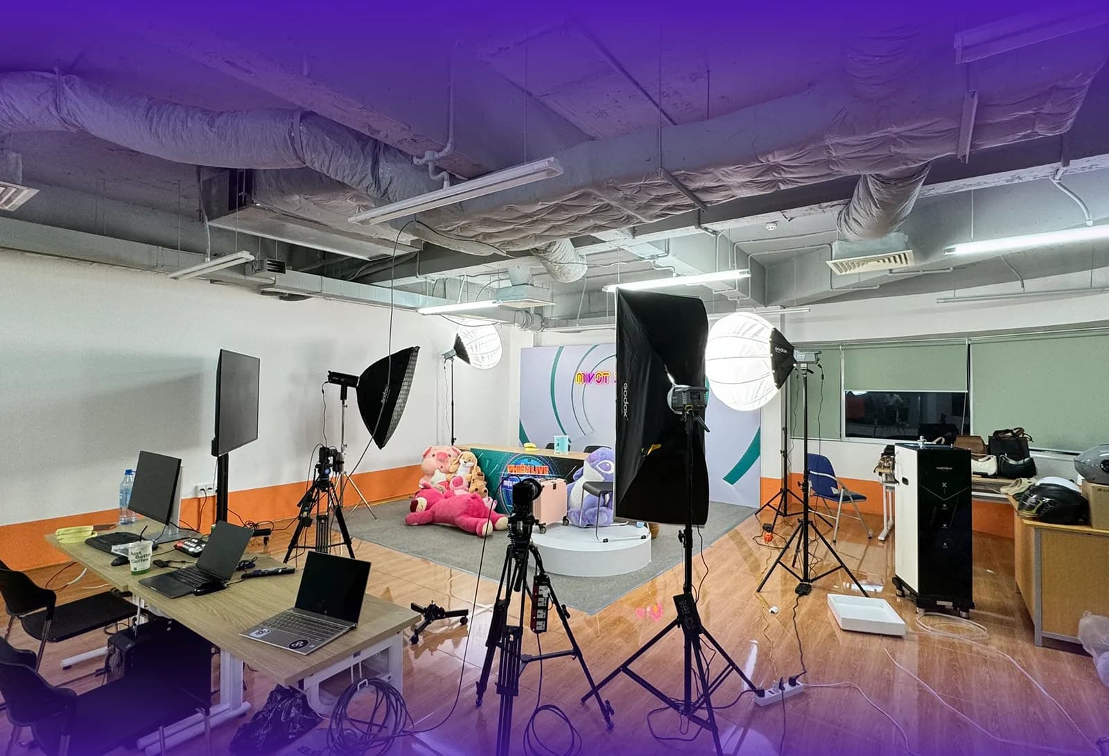 Hệ sinh thái MVOT: livestream studio, kho vận và xuất khẩu quốc tế